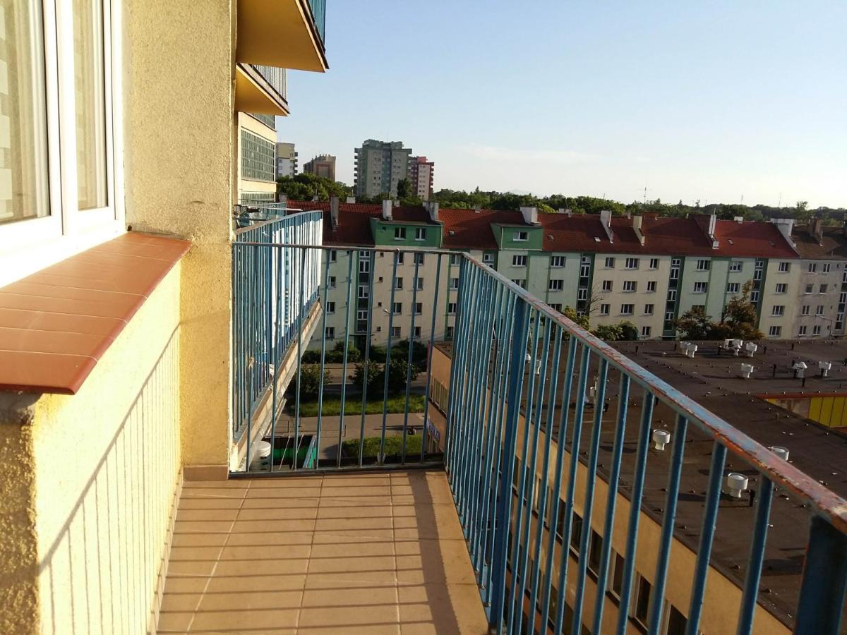 Apartament Ostrowskiego Appartement Wrocław Buitenkant foto